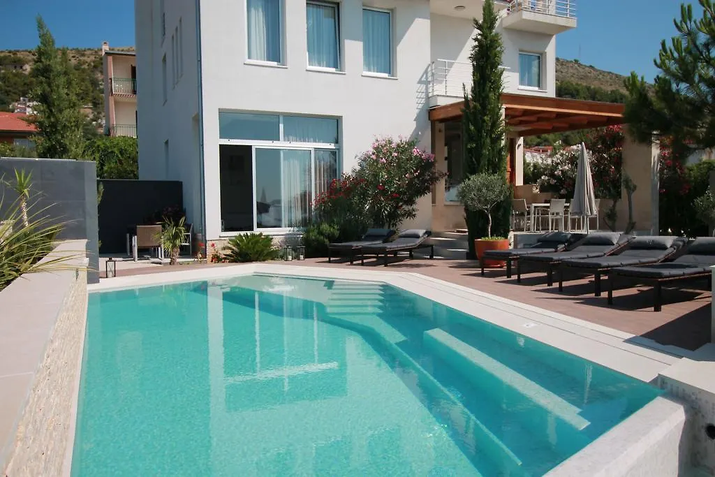 Apartments Marer Trogir