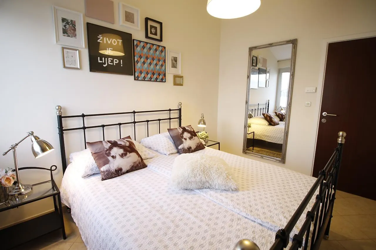 Apartments Marer Trogir